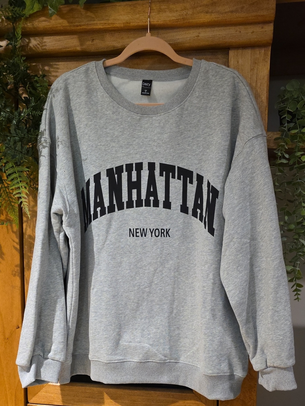 Manhattan New York Men's Grey Crewneck Sweatshirt